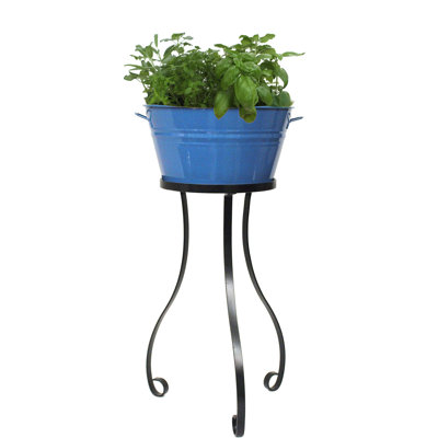 Pot à fleurs en acier