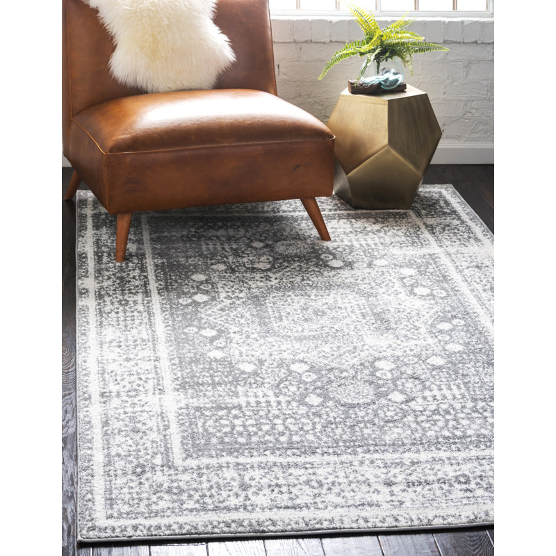 Tapis gris de style oriental Walmoor, Rectangle 5 pi 3 po x 8 pi