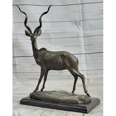 Figurines et sculptures Kajuana