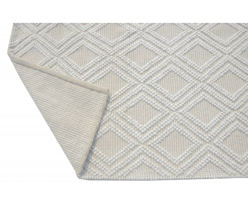 Tapis blanc cassé 5 pi x 7 pi à motif géométrique Dhurrie