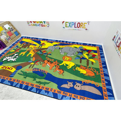Tapis de salle de classe KidCarpet.com, animaux au zoo, rectangulaire 6 pi x 8 pi 6 po - classe 1, ignifuge, certifié Oeko-Tex et de qualité commerciale - bordure de salle de classe en nylon - bordure solide et durable
