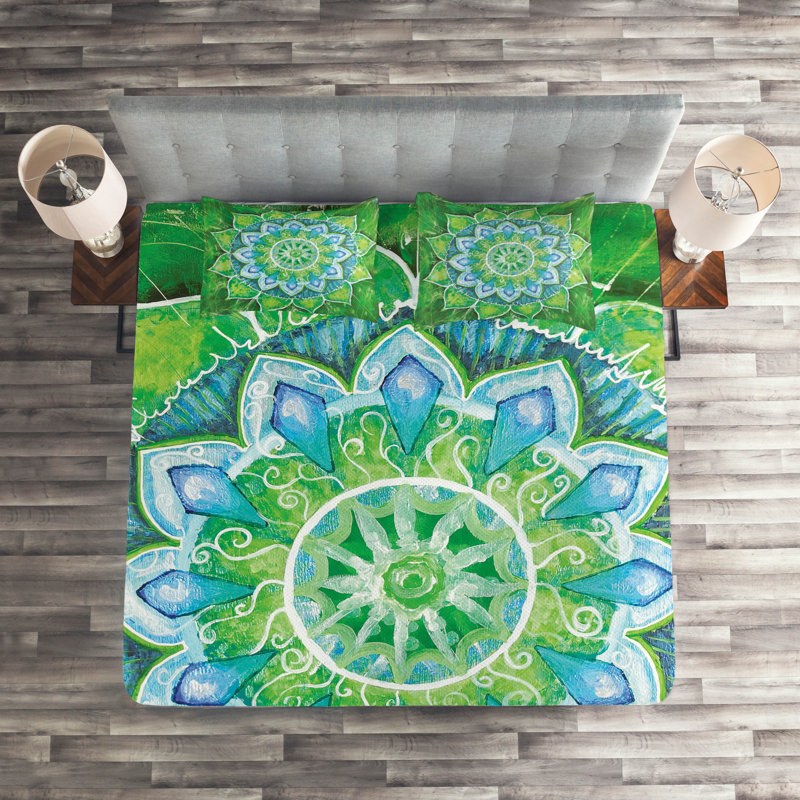 Puppy Eclectic Polyester Coverlet, Queen Bedspread + 2 Shams
