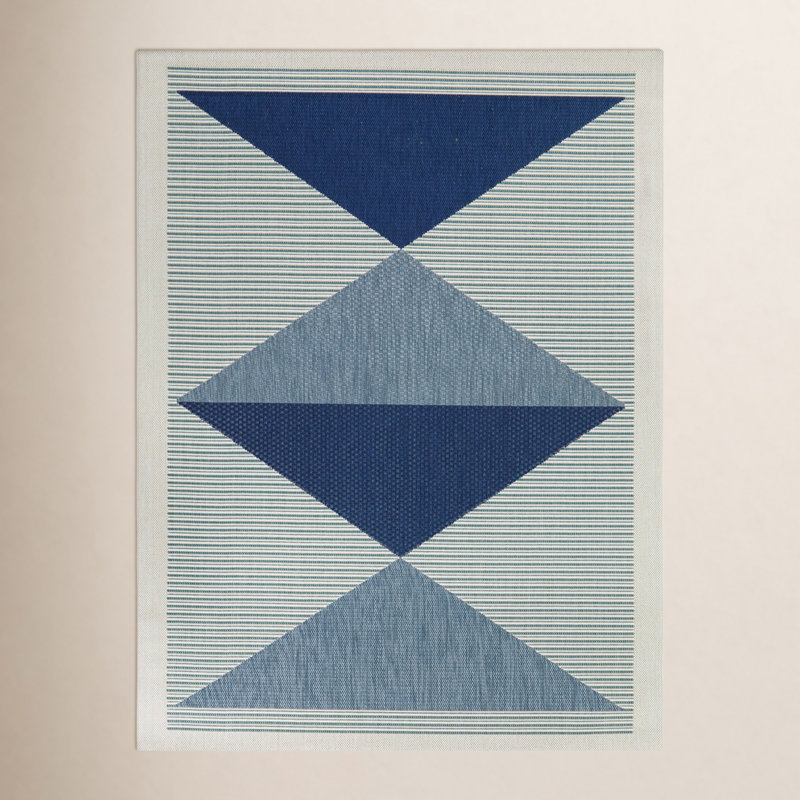 Tapis intérieur / extérieur bleu marine Miya Helidon, Rectangle 7 pi 10 po x 10 pi