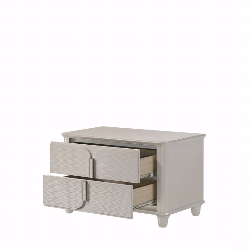 Table de chevet finition perle blanche