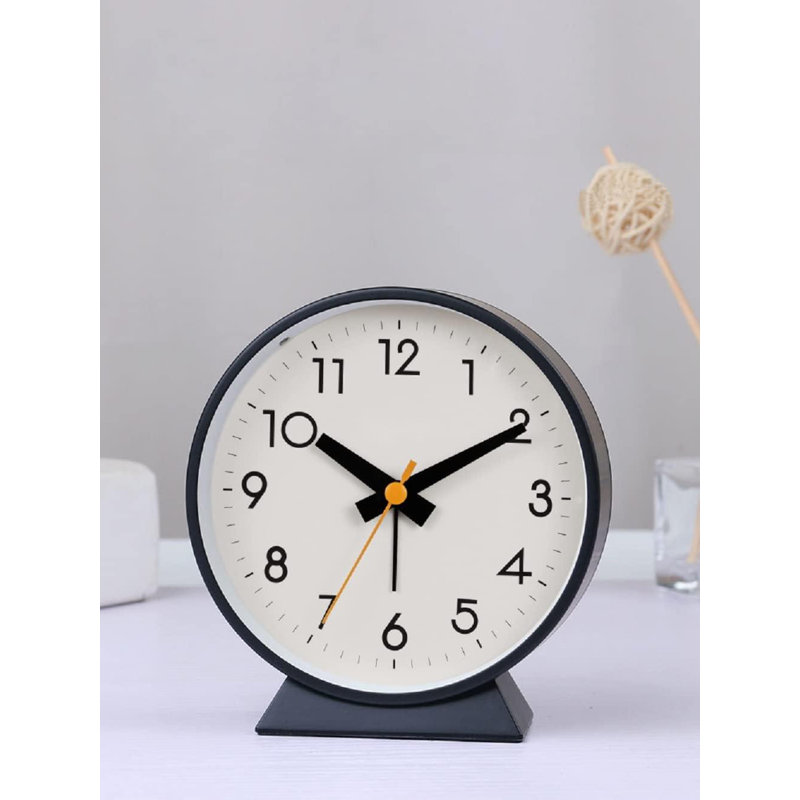 4.5" Battery Operated Antique Retro Analog Alarm Clock, Small Silent Bedside Desk Clock With Night Light, Battery Operated