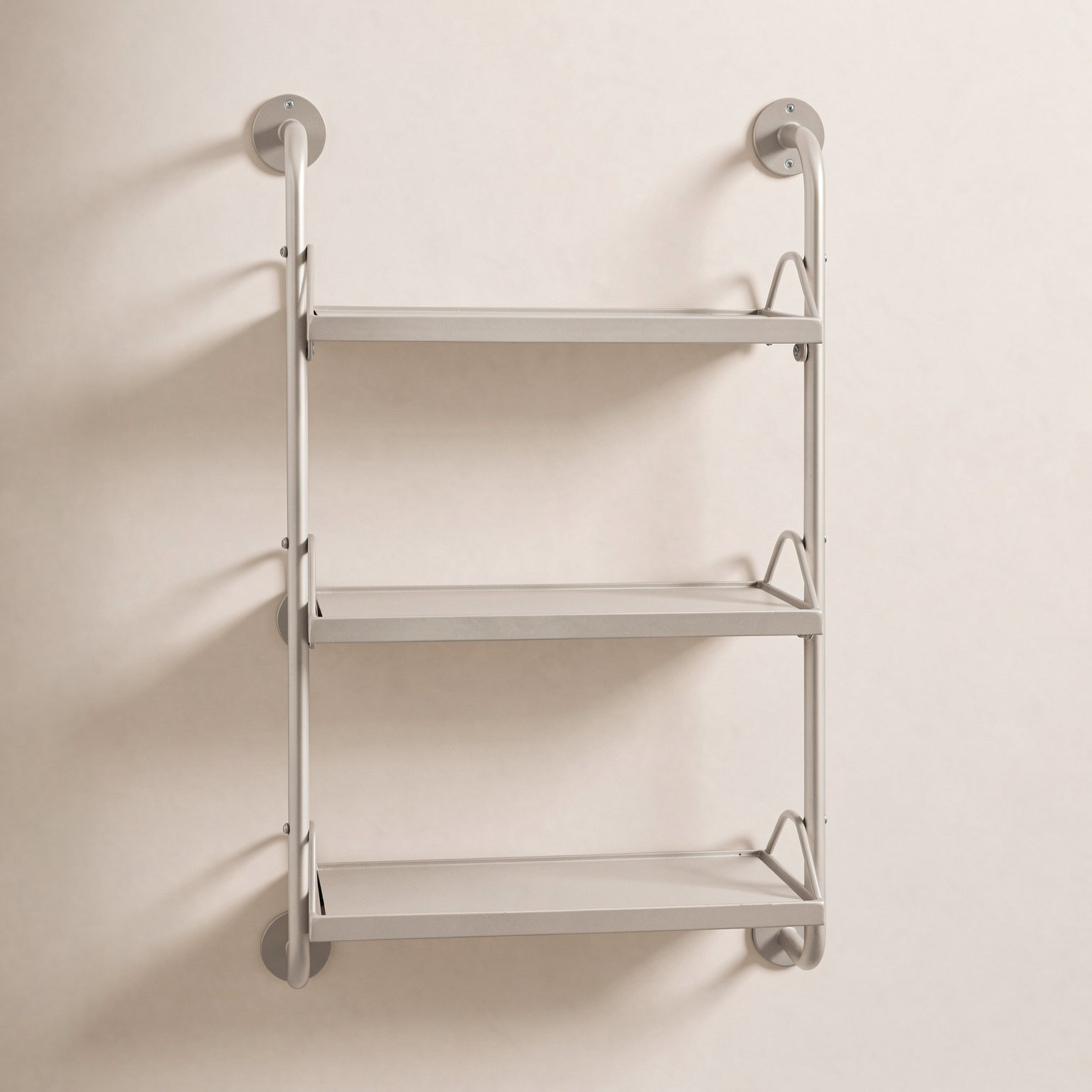 Suhaily 18" Industrial Pipe Shelves, Silver