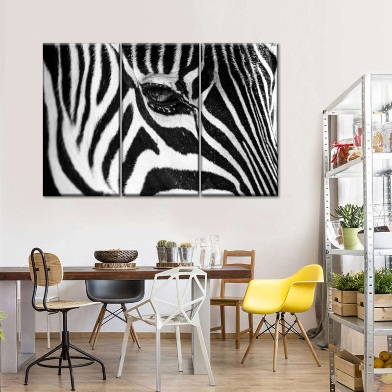 «Zebra Eye», reproduction d'art sur toile, H 24 po x l 38 po x P 1,25 po