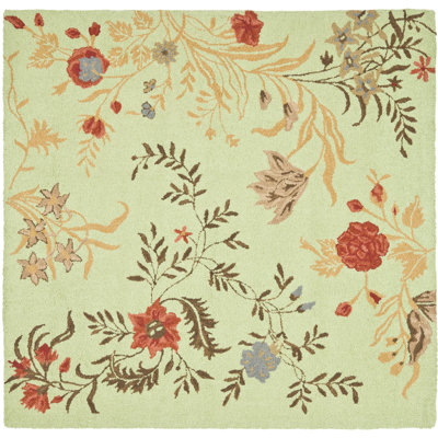 Emrick Hand Hooked Wool/Cotton/Latex Floral Rug in Green