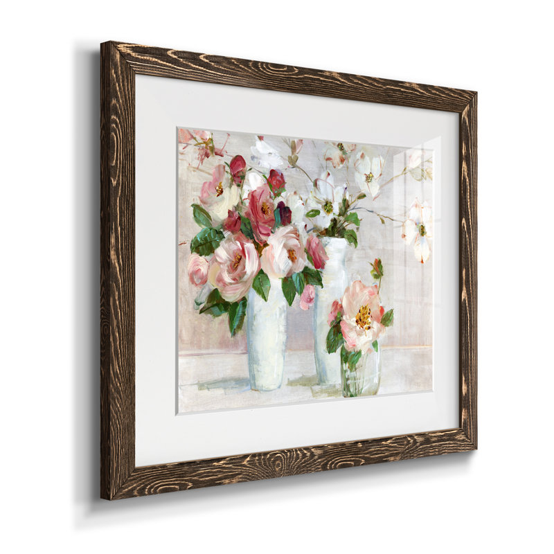 Shades of Blush - Peinture encadrée, H 31 po x l 44 po x P 1 po, Encadré de bois de noyer