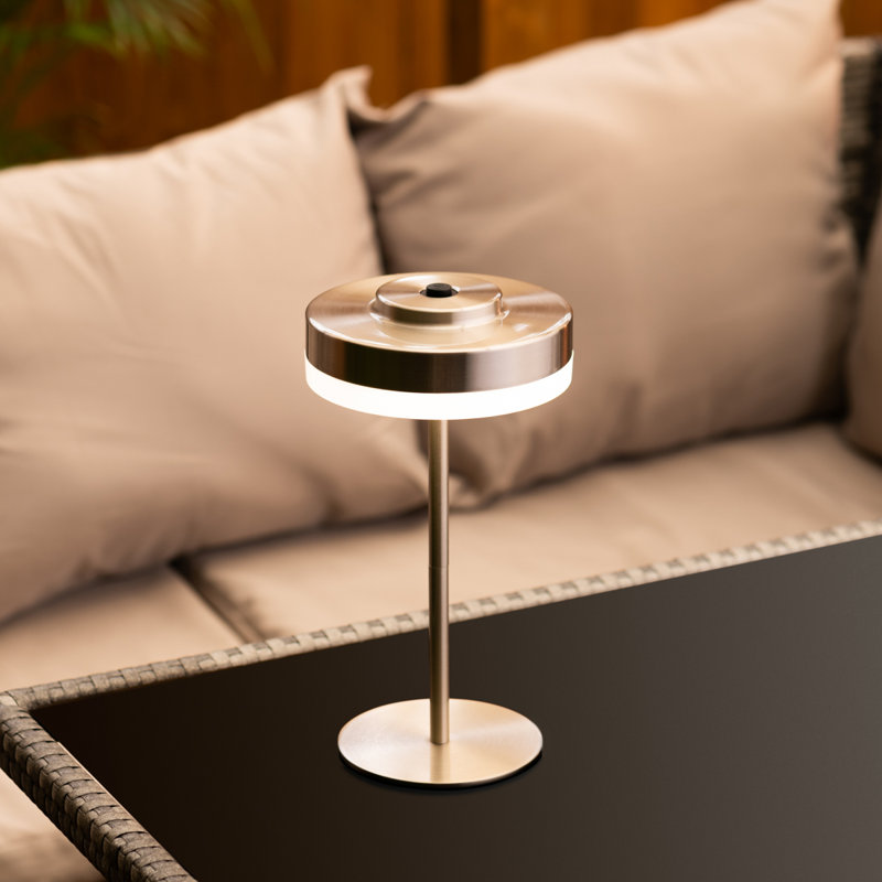 Liana Metal Table Lamp, Silver