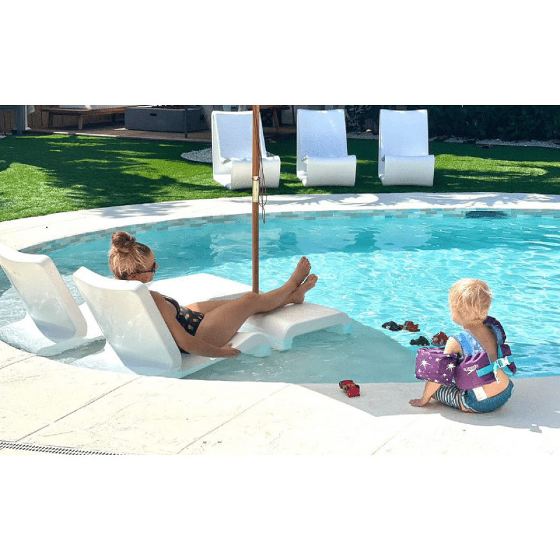 Line Outdoor Lounge Chair, Highcloud White