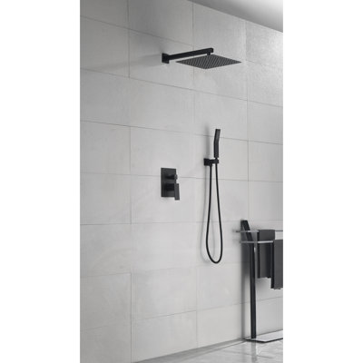 Pomme de douche murale 12 po - pluie naturelle, buse autonettoyante, finition forte et finition laiton, bec, rouille