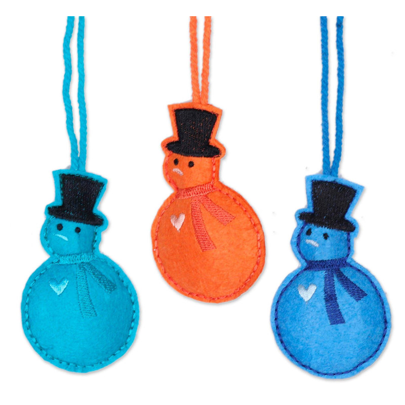 Ornement figurine suspendu bonhomme de neige coloré