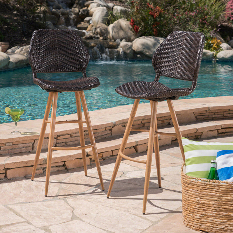 Tabourets de bar en rotin durable, finition bois, sièges d'extérieur modernes