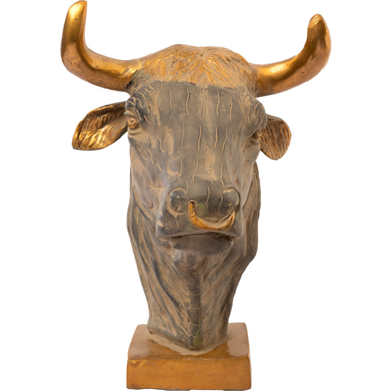 Buste en forme de taureau doré