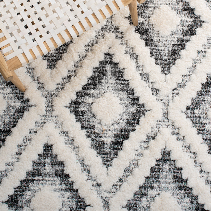 Aidaliz Tassel Shag Performance Southwestern Rug, Square 6'7"