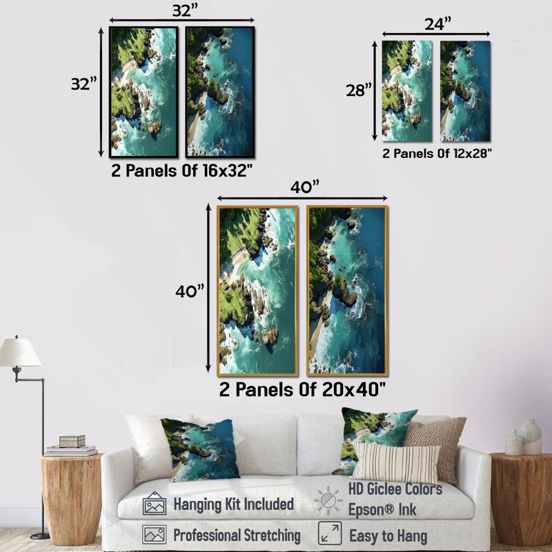 Vue aérienne sur une île tropicale I - ensemble d'art mural sur toile Coastal Beach, Encadrement doré, H 28 po x l 25 po