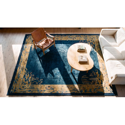Tapis chameau en laine bleu marine antique
