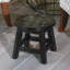 Escabeau en bois sculpté