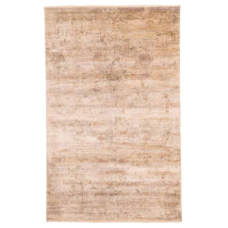 Tapis brun clair Legacy 6 pi 0 po x 9 pi 7 po