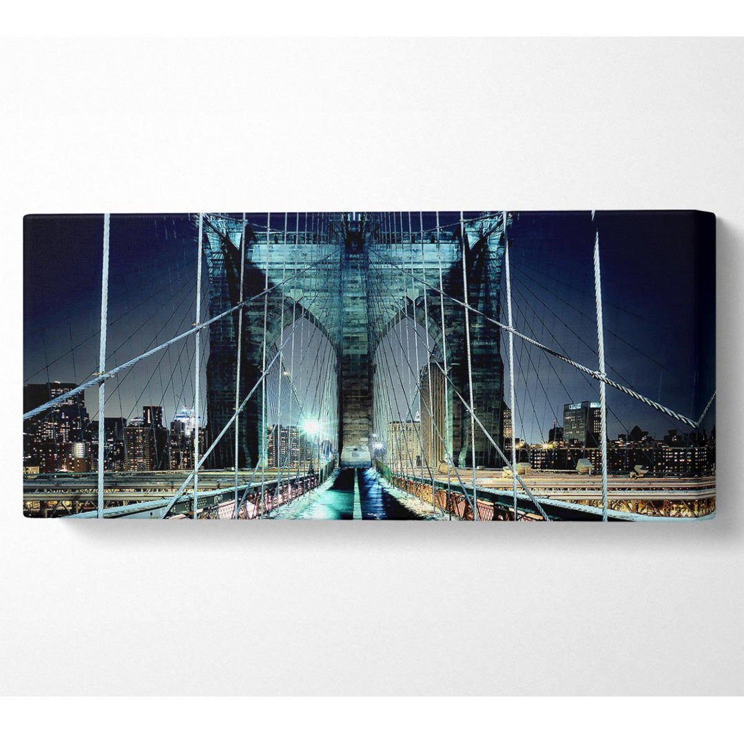 Brooklyn Bridge Walkway - Gewickelte Leinwand Kunstdrucke