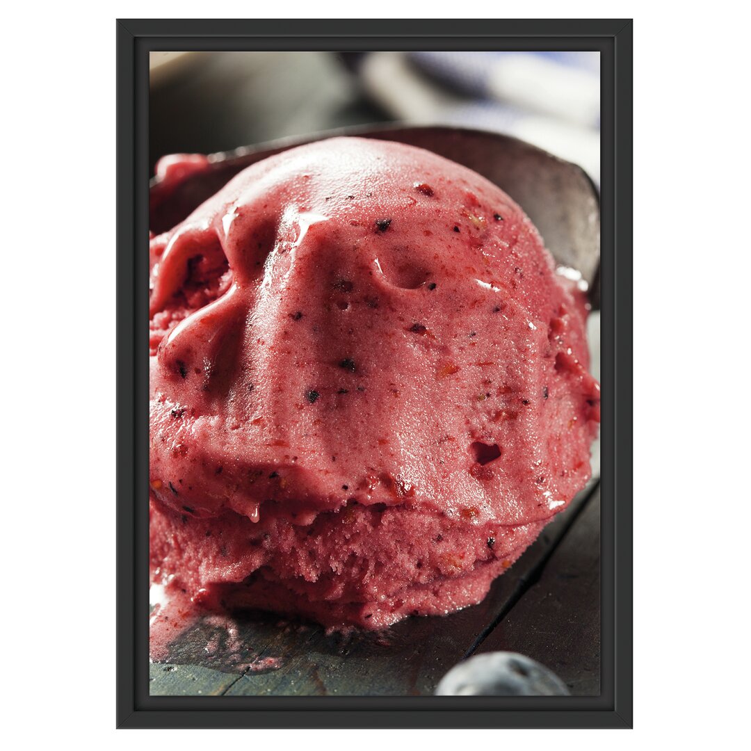 Gerahmtes Wandbild Köstliches Beeren Eis