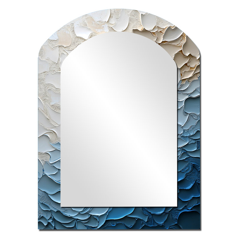 Blanc et bleu côtier mosaïque V - grand miroir mural arqué sur métal, 34 po x 25 po