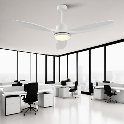 Le ventilateur de plafond blanc moderne le plus vendu avec lumière, avec 3 pales en plastique ABS, une télécommande, un moteur à courant continu réversible et un éclairage à DEL à intensité variable.