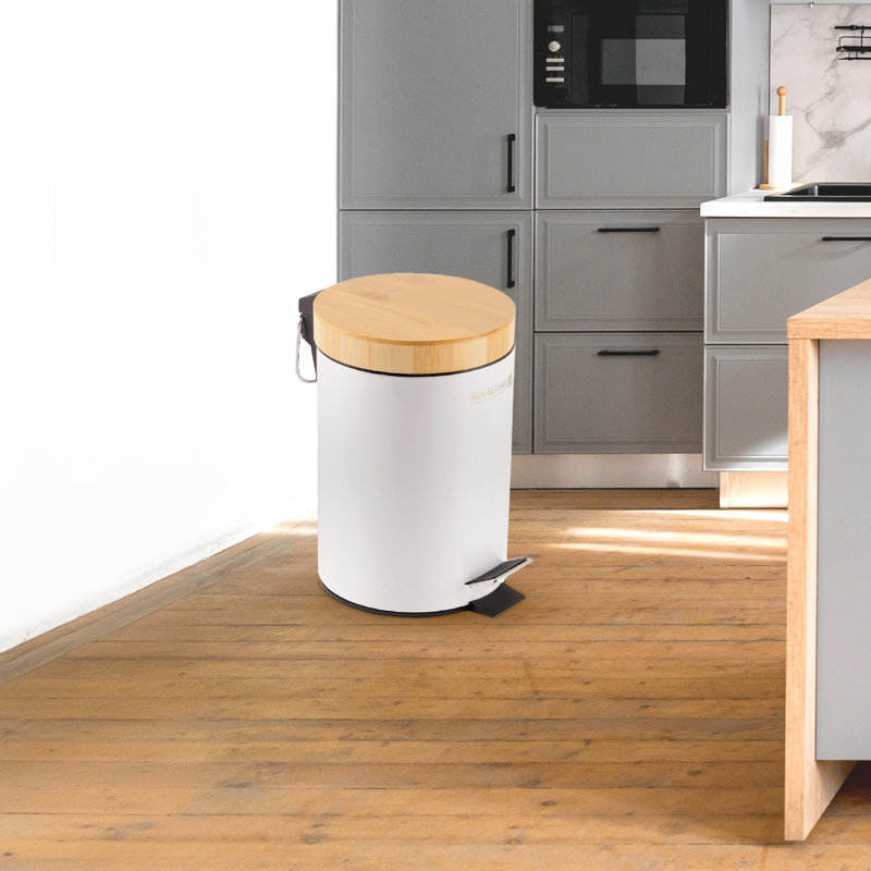Step On Kitchen Trash Can, White, 5L