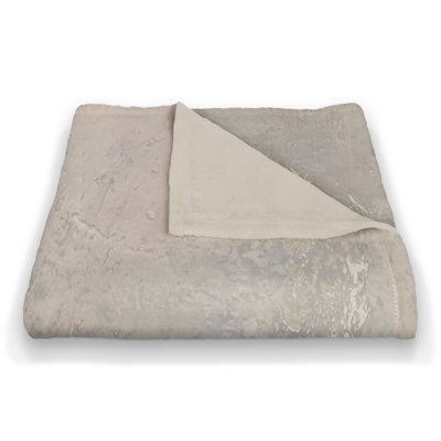 Steer with Flower Horns Throw Blanket