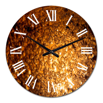 Macro de boisson gazeuse en verre - Horloge murale moderne