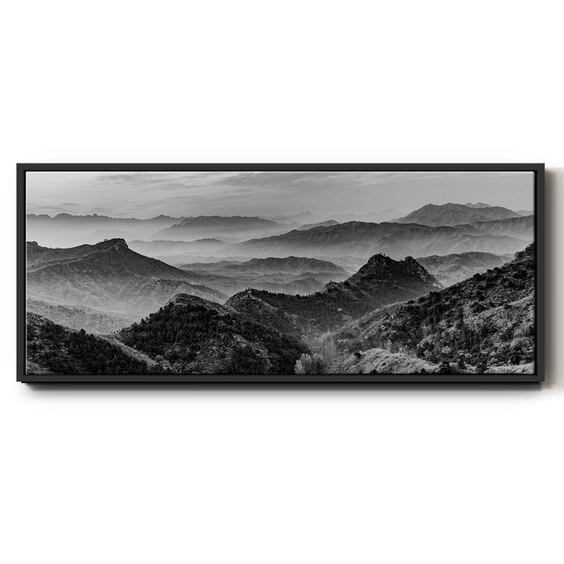 «Mountains of the Great Wall», toile encadrée, H 12 po x l 30 po