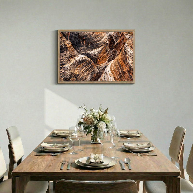 «Layered Striated Rock», art mural sur toile Canyon, H 32 po x l 48 po