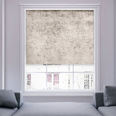 Roller shade