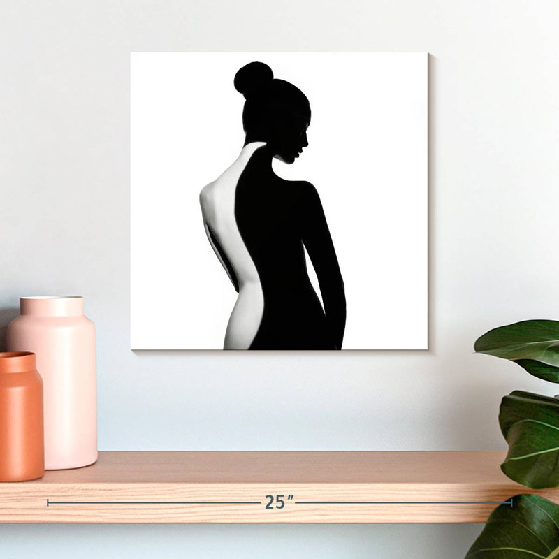 Senne Creative Lady Silhouette, 16" H x 16" W