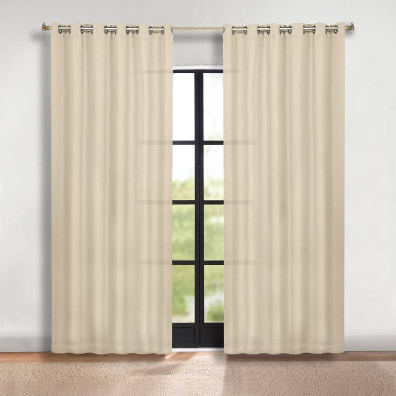 Paire de rideaux obscurcissant avec œillets Millendon, Ivoire ivoire, L 70 po x L 84 po