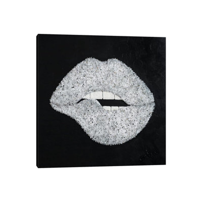 " Mirror Lips " by Alla GrAnde