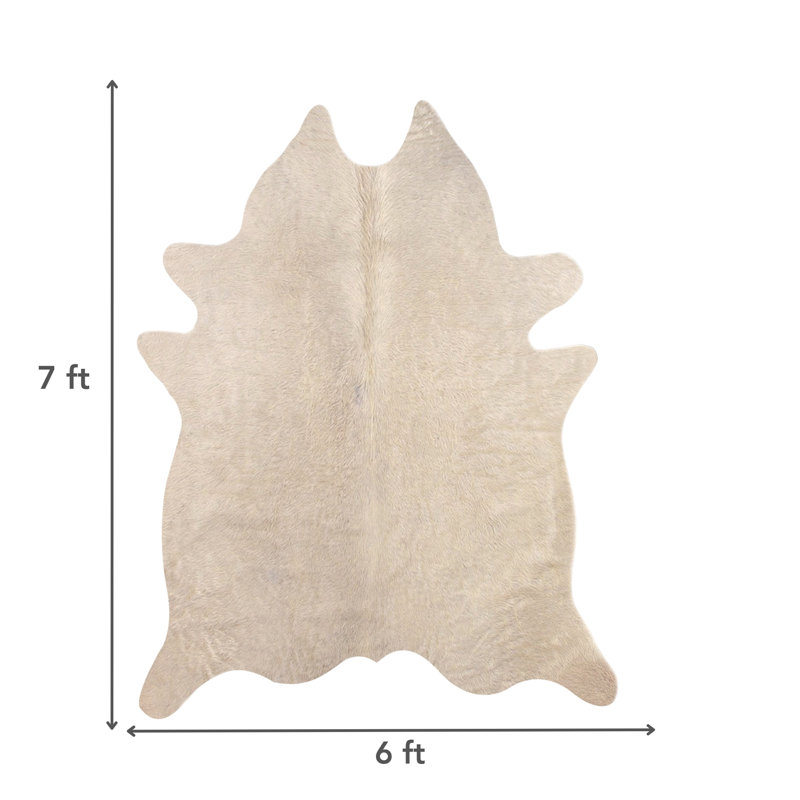 Tapis naturel en cuir de vache imprimé à la main 6 pi x 7 pi Plainsboro