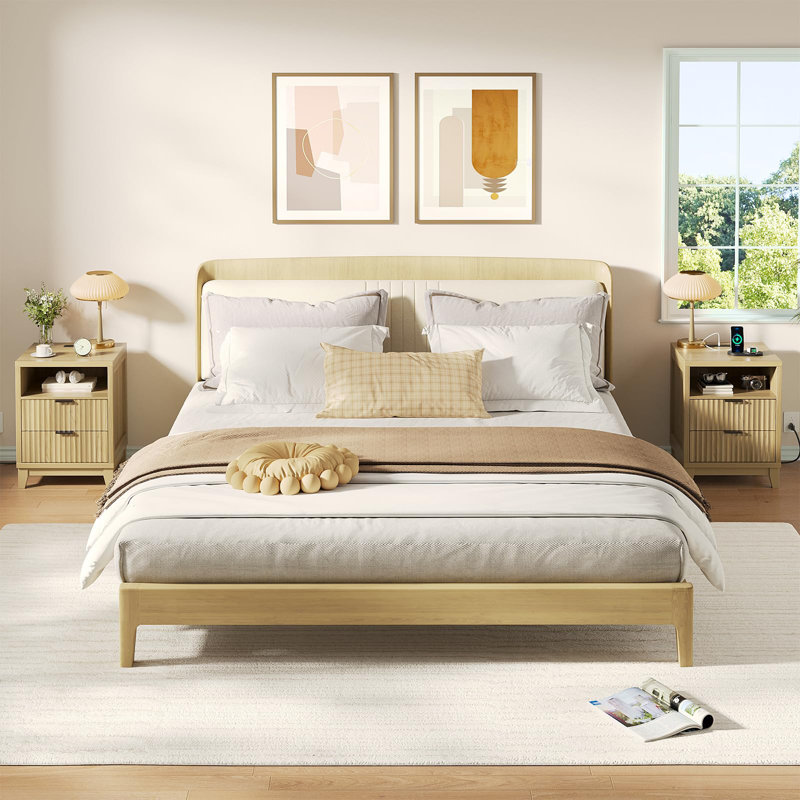 17.7'' Fluted Nightstand With Charging Station, Yellow