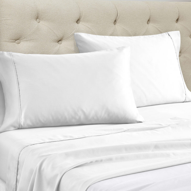 Superior 1500 Thread Count Cotton Blend Deep Pocket Sheet Set, Queen Sheet Set with 2 Pillowcases, White