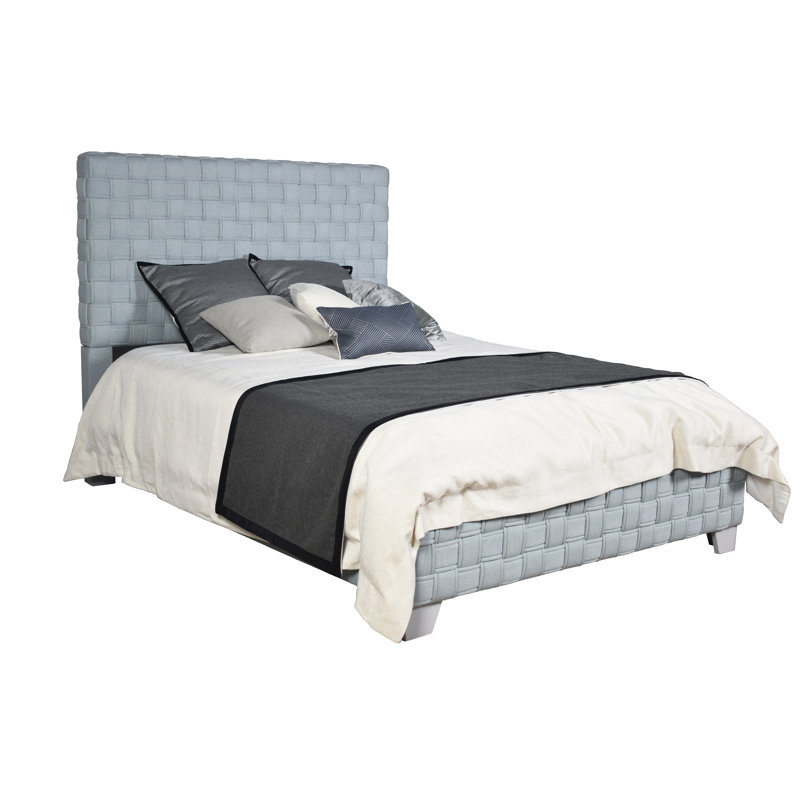 Chenille bleu sarcelle et grand lit gris - Finition et fabrication du cadre en bois robuste