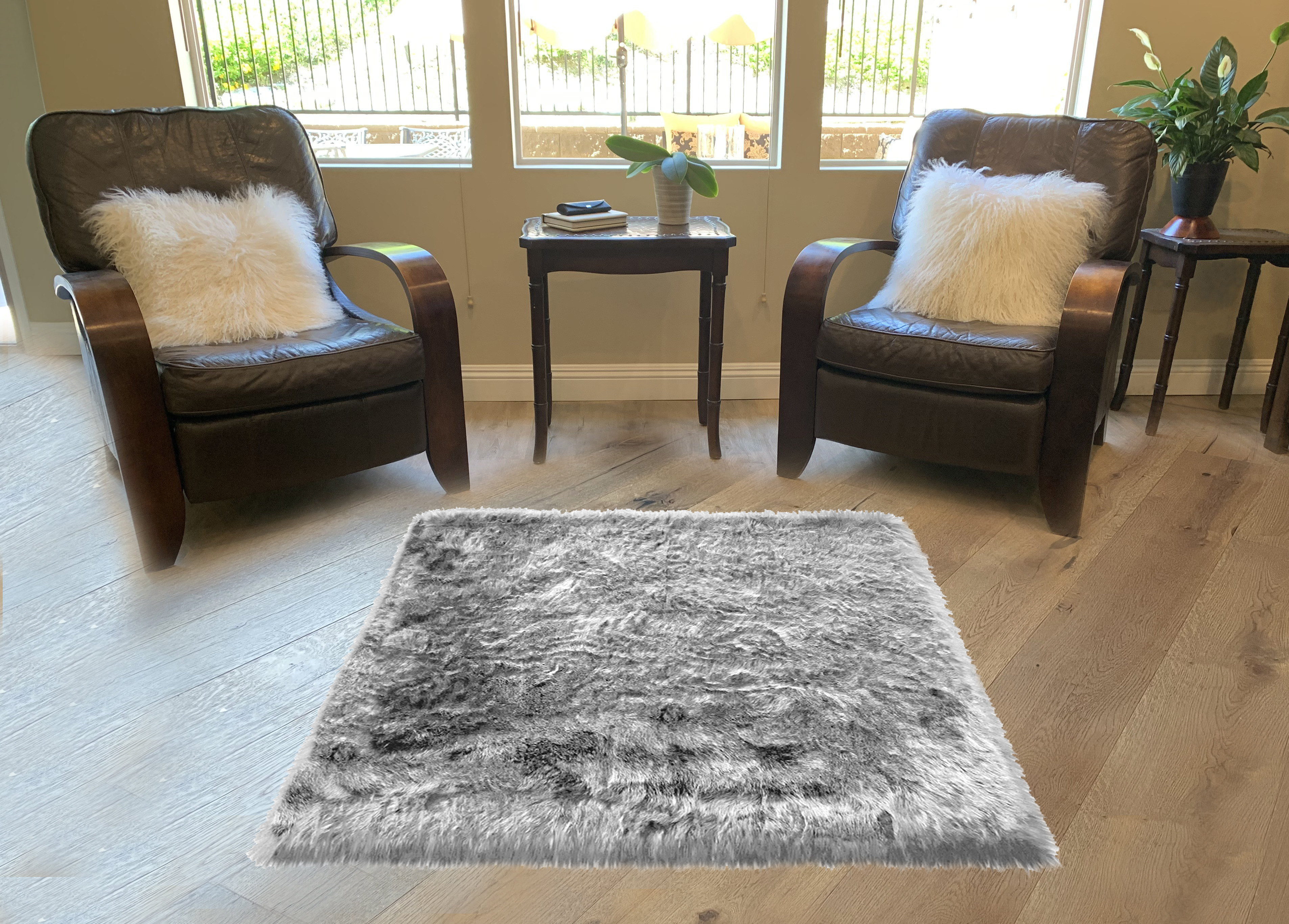 Everly Quinn Mar Vista Solid Color Machine Made Shag Faux Sheepskin ...