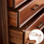 Armoire d'appoint en noyer massif