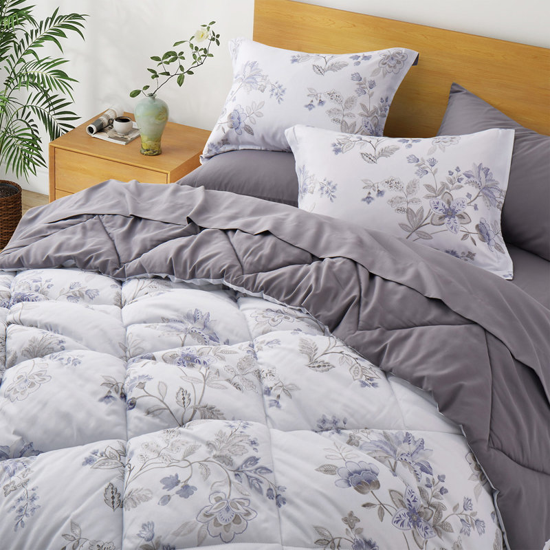 Full/Queen White Microfiber Reversible Floral Bed in a Bag Set