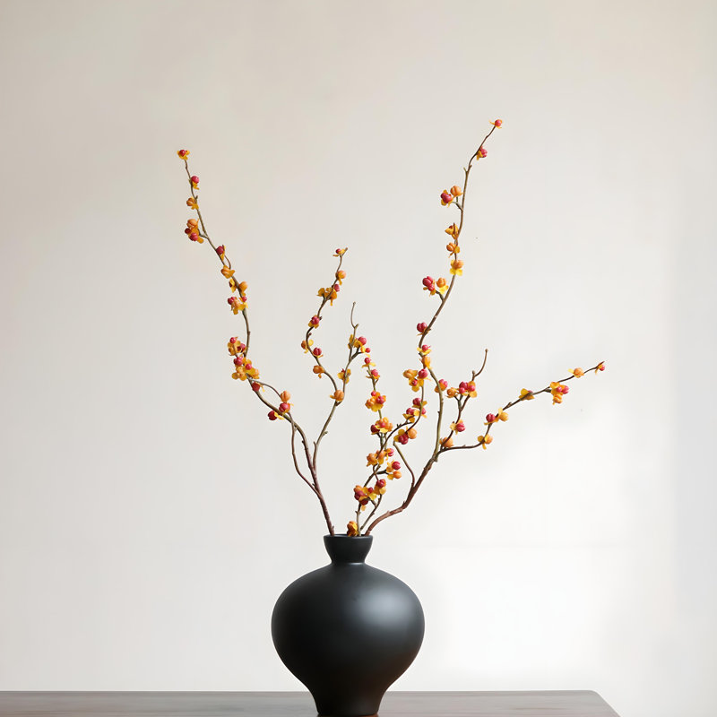Ornements de fleurs simulées
