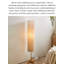 Lampe sur pied en tissu et bois massif de style Wabi-Sabi