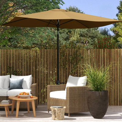 Parasol de patio de 6,5 pi x 10 pi, housse de table d'extérieur avec manivelle et fonction d'inclinaison réglables, café, manivelle fonctionnelle 50 avec parasol, inclinaison à bouton-poussoir,