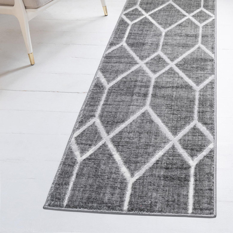 Patrie Geometric Indoor Rug, Runner 2'7" x 16'5"