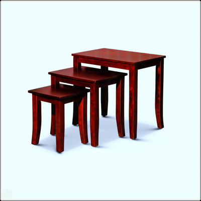 Ensemble de tables gigognes 3 pièces au fini cerisier, polyvalent et élégant pour les espaces de vie modernes