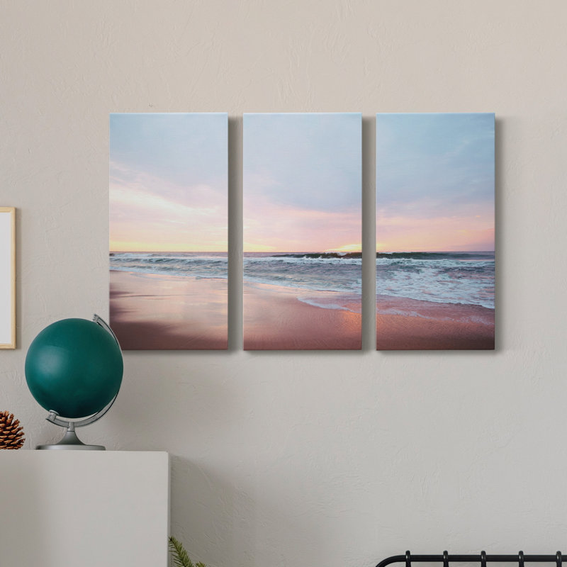 Morning Stroll - Photographie sur toile tendue 3 pièces, H 60 po x l 120 po x P 1 po